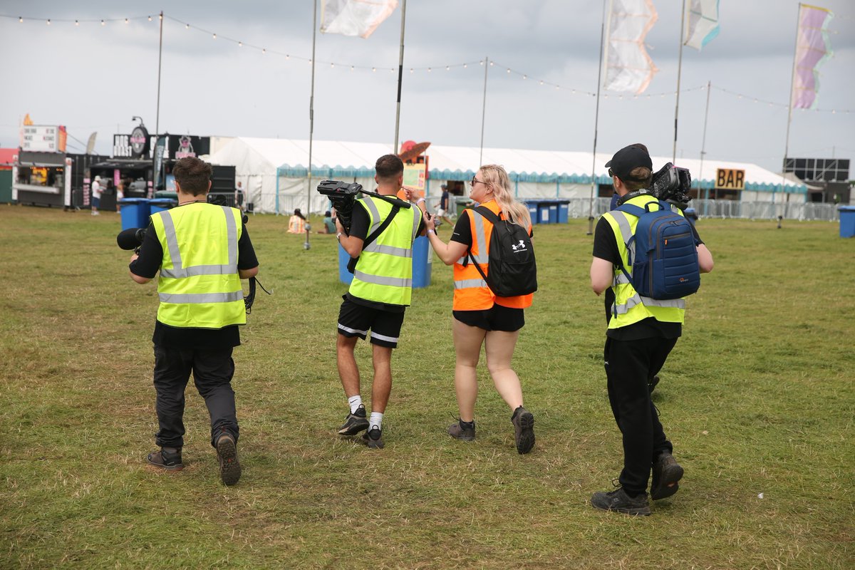 Solent_Prods's tweet image. The Boardmasters documentary crew, Luke, Charlie, Grant, and Lara hosting an array of interviews over the weekend for our client.