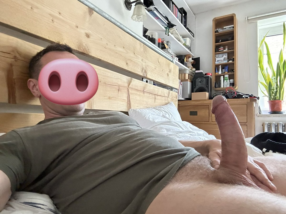 MPig85's tweet photo. Horny today 🥵 https://t.co/8hSVV5l1Zq