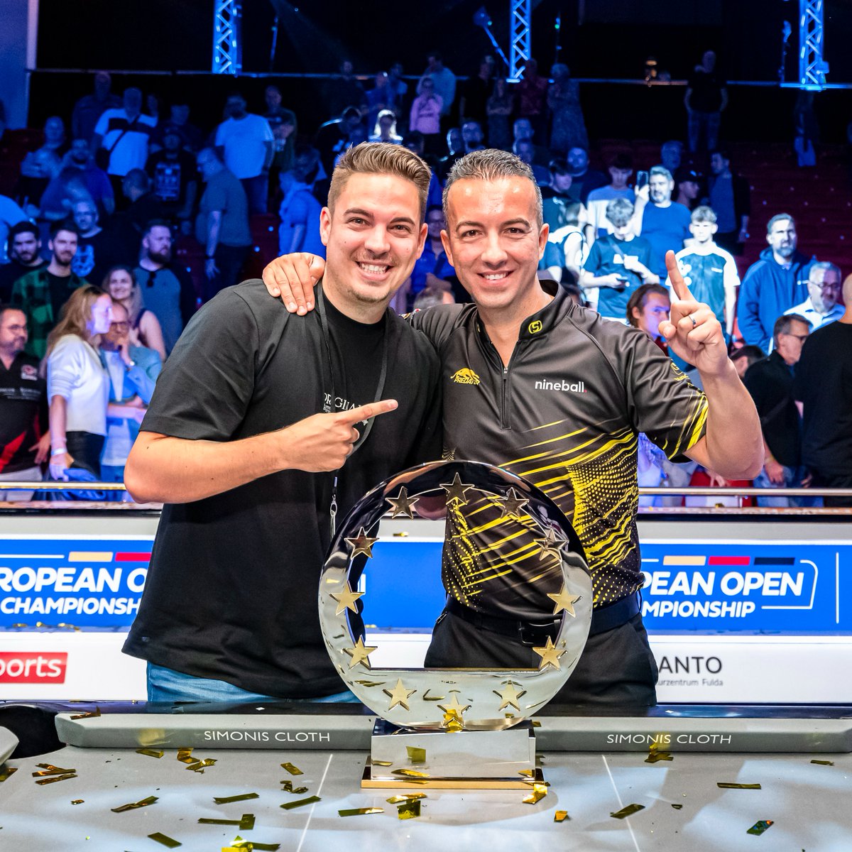 MatchroomPool's tweet photo. 🇪🇸 Champion of Europe

🇪🇸 Champion of the World

😍 Y Viva España

#EuropeanOpenPool 🇪🇺 https://t.co/fggCZ6ps1H
