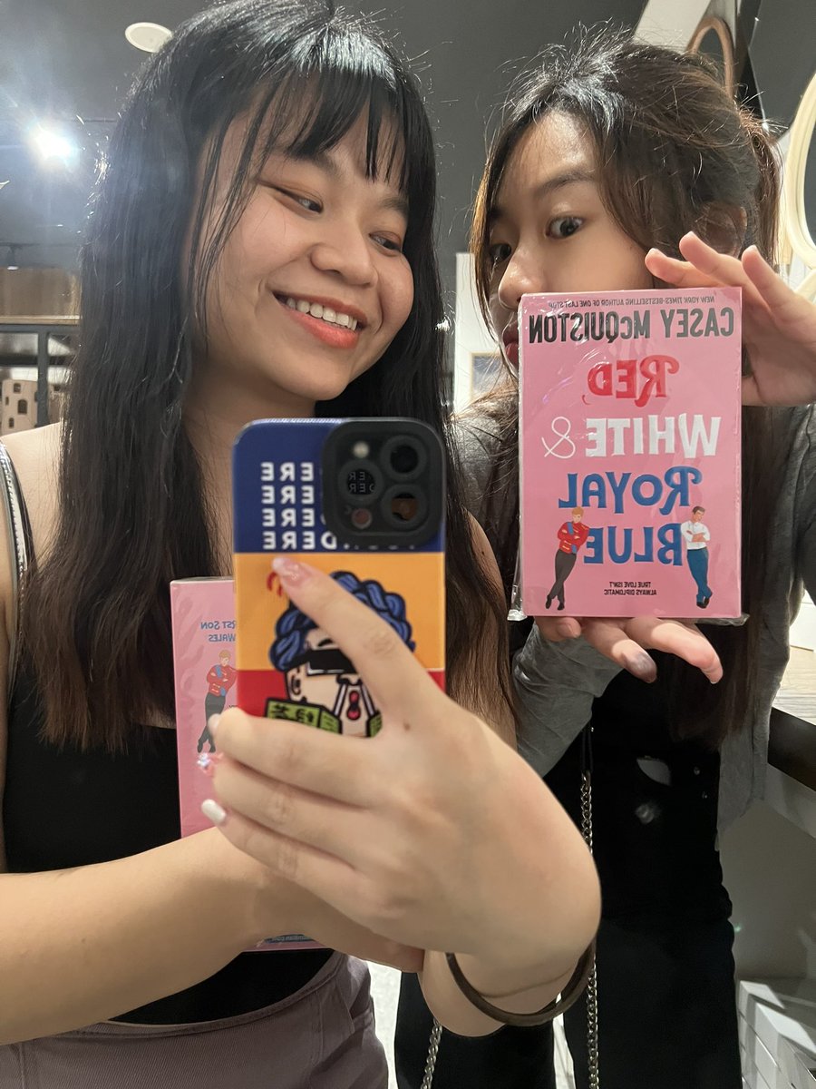 xxxibgvip0819's tweet image. It was a day we kept talking about that movie. 
They are the top cp in our list now 
#ALEXandHENRY
#RedWhiteAndRoyalBlue