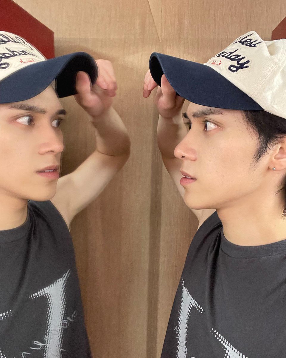 henderybase's tweet photo. hendery! gemes banget si 😭 jadi makin sayang 💗 https://t.co/V70NV3gnCo