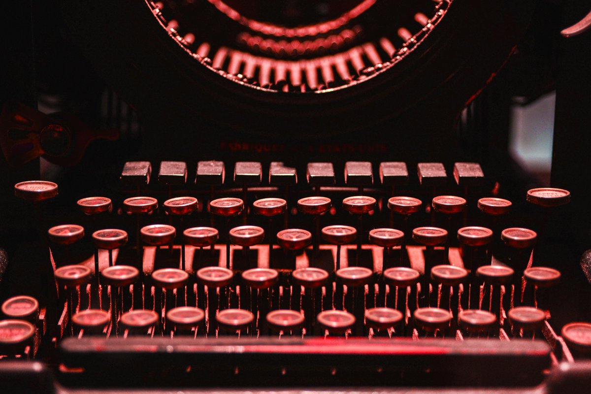 Good morning, #5amwritersclub 💜

Let's do a #writerslift to showcase our #books, #shorts, #poetry, #blogs, #websites, etc.

#WritingCommunity, show us what you got going on.
#ReadingCommunity, browse for your next fave read.

And remember to spread some love today!
💜