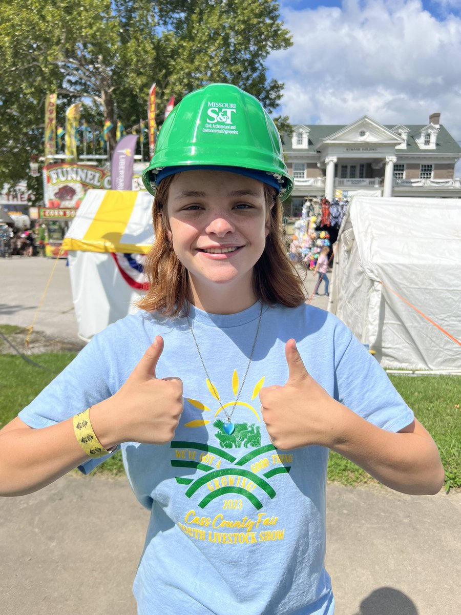 SandT_CArE's tweet photo. Hats off to these future builders learning, having fun and making memories at the Missouri State fair! ππ π‘
@MoStateFair
#MoStateFair
#FutureMiners βπ·ββοΈπ·ββοΈποΈ π οΈ
@MissouriSandT
@sandtcec https://t.co/KbqYHTo4y2