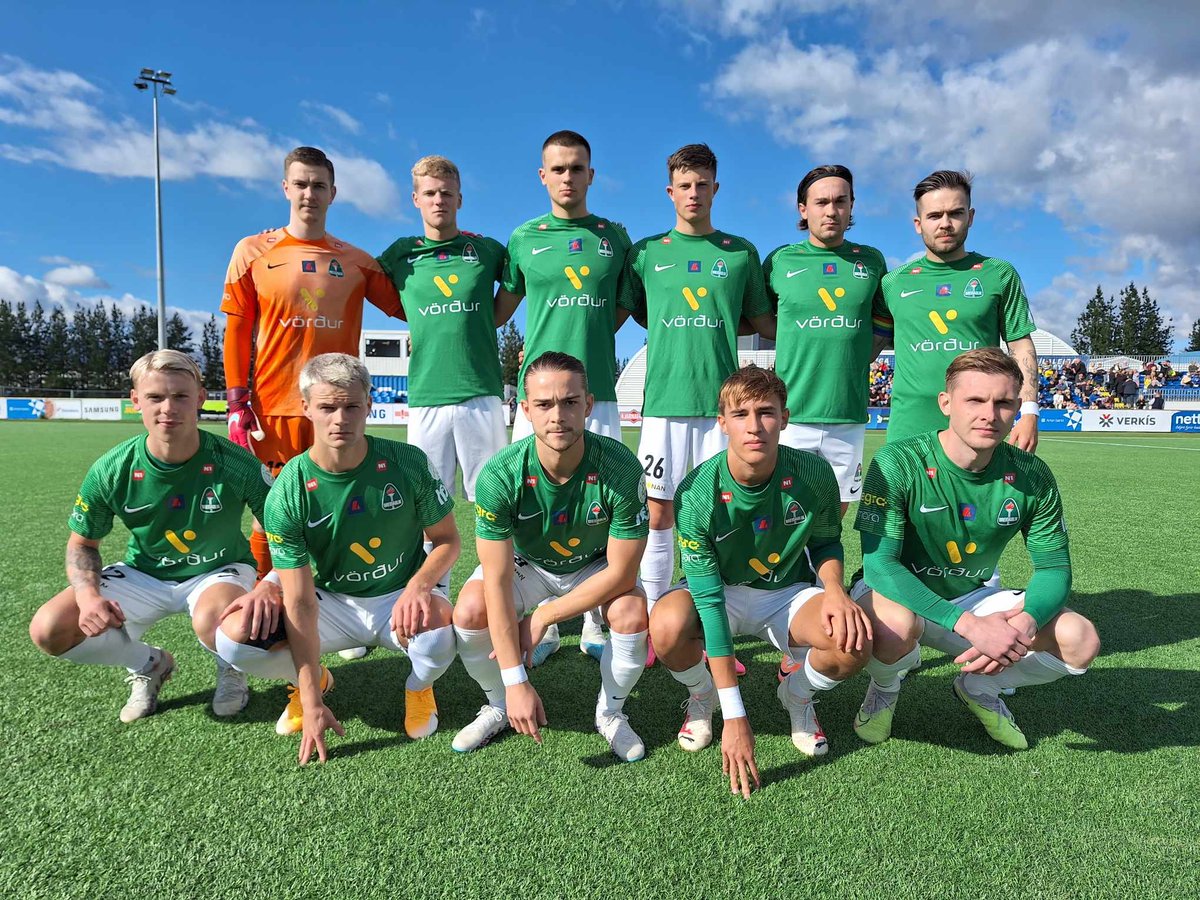 Þessir 11 spörkuðu leiknum á Akureyri af stað á slaginu 16:00!