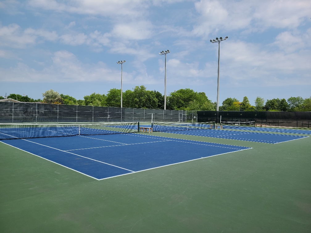 townofoakville's tweet photo. Looking to get active today? Visit one of our outdoor courts! 

Which of our outdoor courts is your favourite?

Details: https://t.co/33x94rEozI https://t.co/ZfRh8Xg6OE