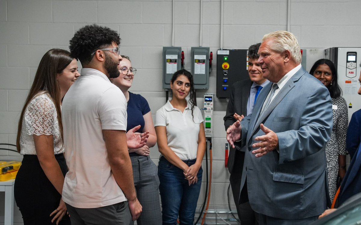 fordnation's tweet photo. Thank you to the University of Windsor for having me by to tour the Ed Lumley Centre for Engineering Innovation on Friday.

It was amazing to see this extraordinary facility and to meet with some very bright minds and future Ontario Engineers. https://t.co/rkeNyzz9lC