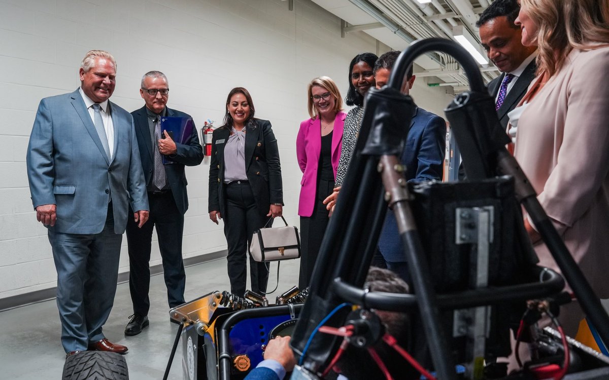 fordnation's tweet photo. Thank you to the University of Windsor for having me by to tour the Ed Lumley Centre for Engineering Innovation on Friday.

It was amazing to see this extraordinary facility and to meet with some very bright minds and future Ontario Engineers. https://t.co/rkeNyzz9lC