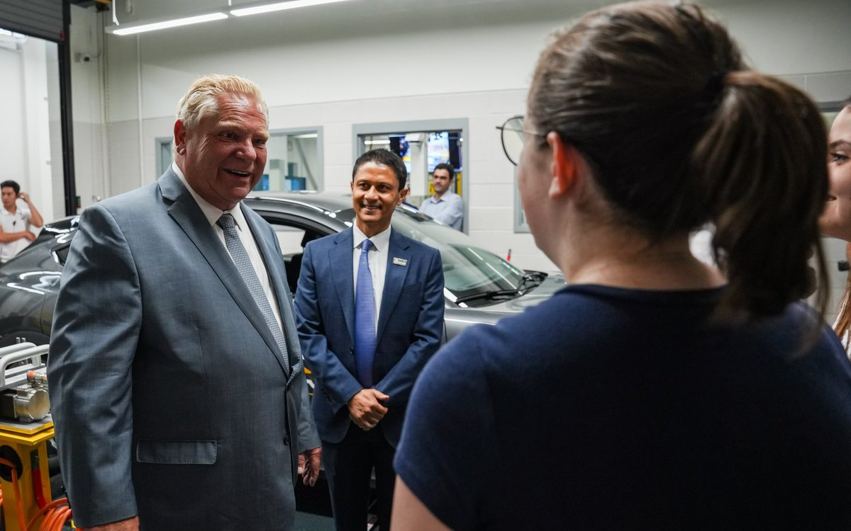 fordnation's tweet photo. Thank you to the University of Windsor for having me by to tour the Ed Lumley Centre for Engineering Innovation on Friday.

It was amazing to see this extraordinary facility and to meet with some very bright minds and future Ontario Engineers. https://t.co/rkeNyzz9lC