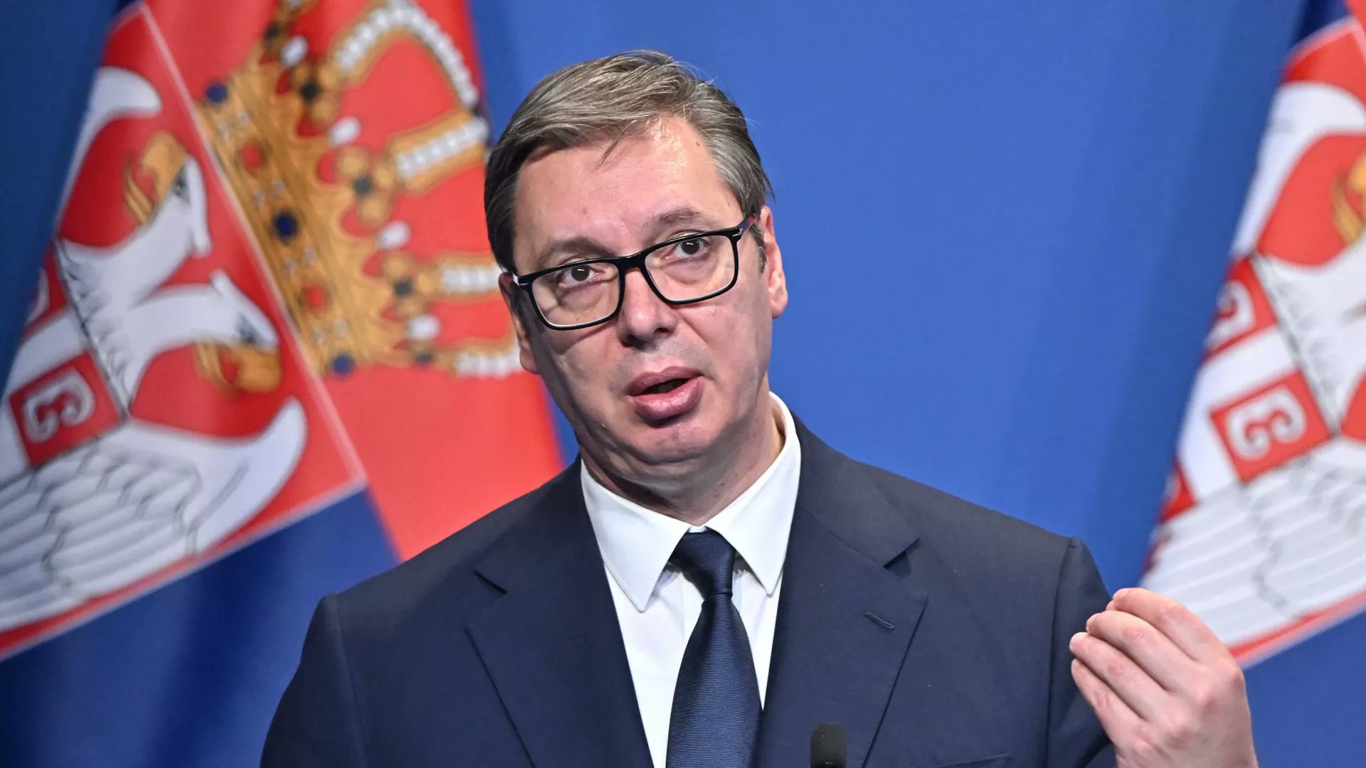 Alexandar Vucic. EXCLUSIV! Lumea Bipolară, o posibilitate în devenire! NATO (sau lumea democratică) versus ”Pactul de la Varșovia”. Foto: Tw/@gundemedairhs
