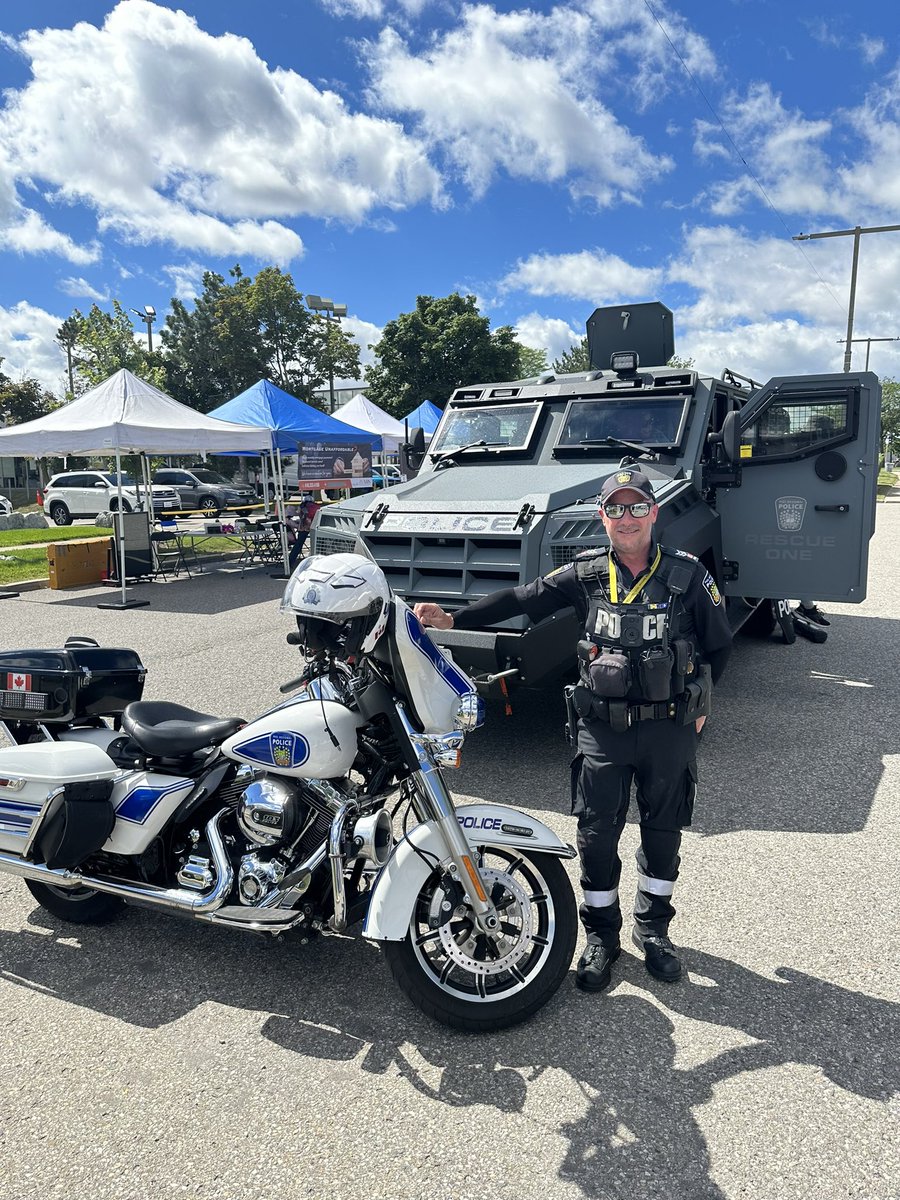 PRPCSWB's tweet photo. Today (Sun, Aug, 13th) @PRPCrimePrev is @ the Erin Mills Auto Centre in @citymississauga for the FREE Fun Fair!  Come on by this great family event on Motorway Blvd from 1130am-930pm. https://t.co/woi1TuMw1x