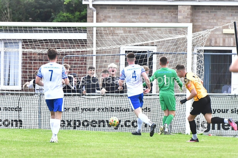 Bashley FC tweet media