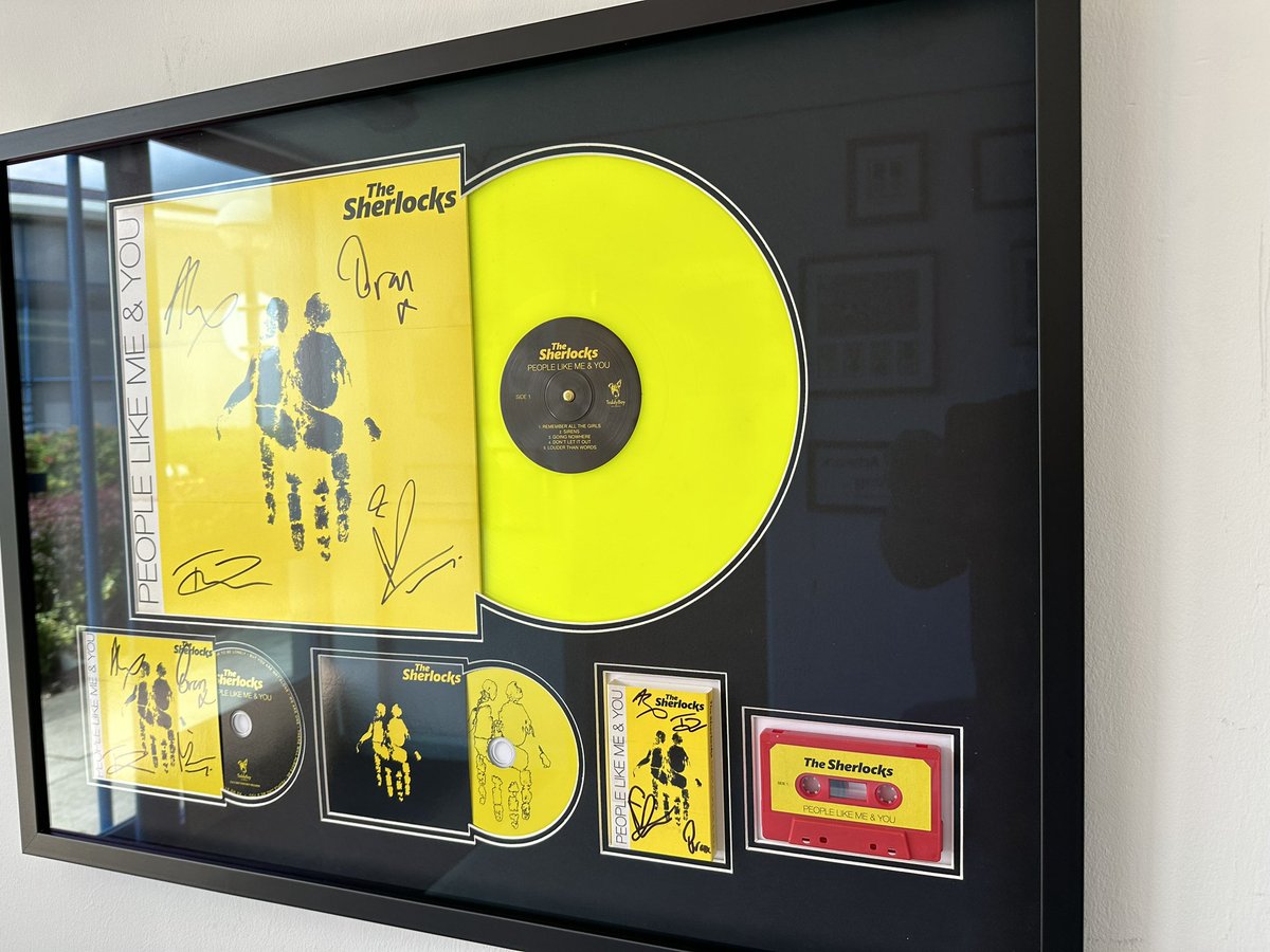 easyframeUK's tweet image. Our customer @SarahDent70 is very pleased with her @TheSherlocks framed vinyl, cd and cassette 🤘🏻🤘🏻🤘🏻