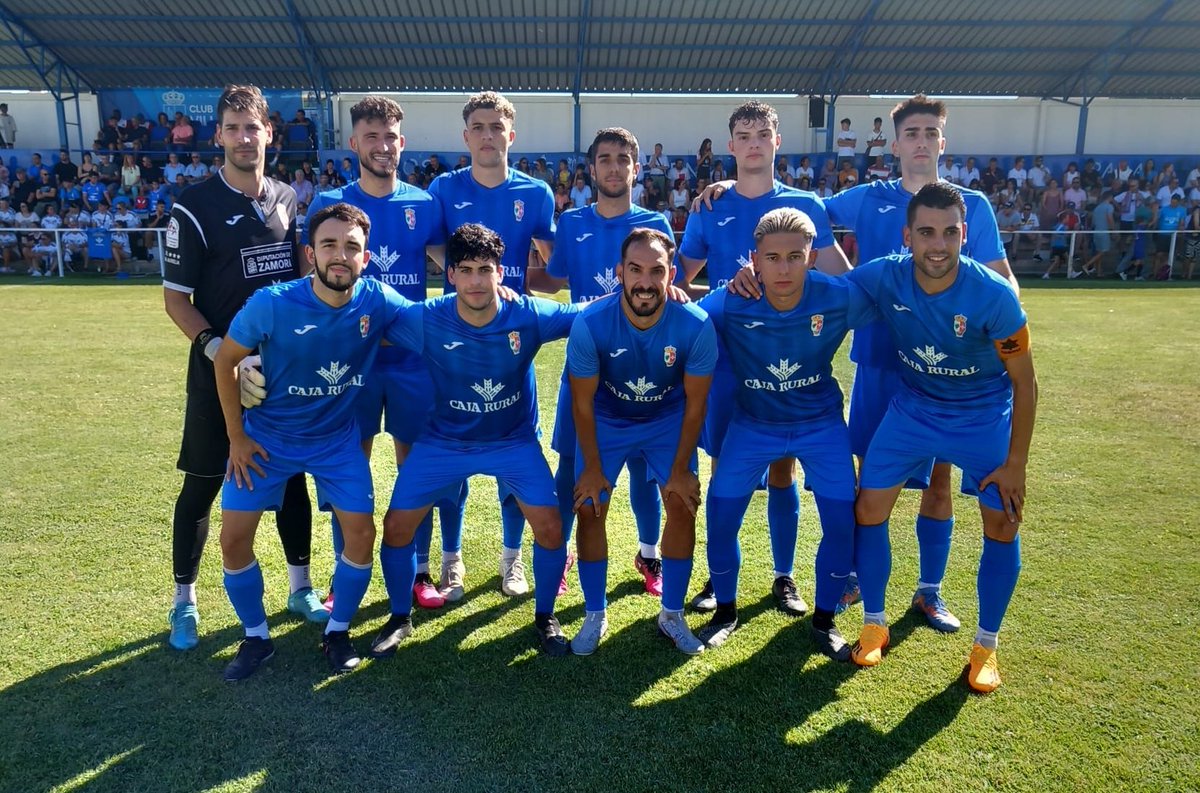 cd_villaralbo's tweet photo. 🔵🔵🔵 C O M E N Z A M O S🔵🔵🔵

CD Villaralbo vs Salamanca UDS

#VamosVillaralbo #CopaFederacion #TerceraRFEF #MareaAzul https://t.co/3gqfCier8k