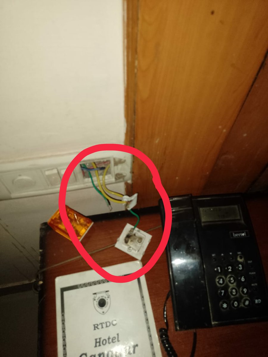 PritBan95's tweet photo. @rajasthantouri4 @RajGovOfficial @ashokgehlot51 
Can you believe this is the condition of a hotel under RTDC? 
1. Rooms are shabby
2. Towels are dirty 
3. Geasers don't work
4. Short-circuit in electric line. Yes!! It was turning out to be almost fatal for me!!
Costs RS. 3800!! https://t.co/zyBg13Ym9L