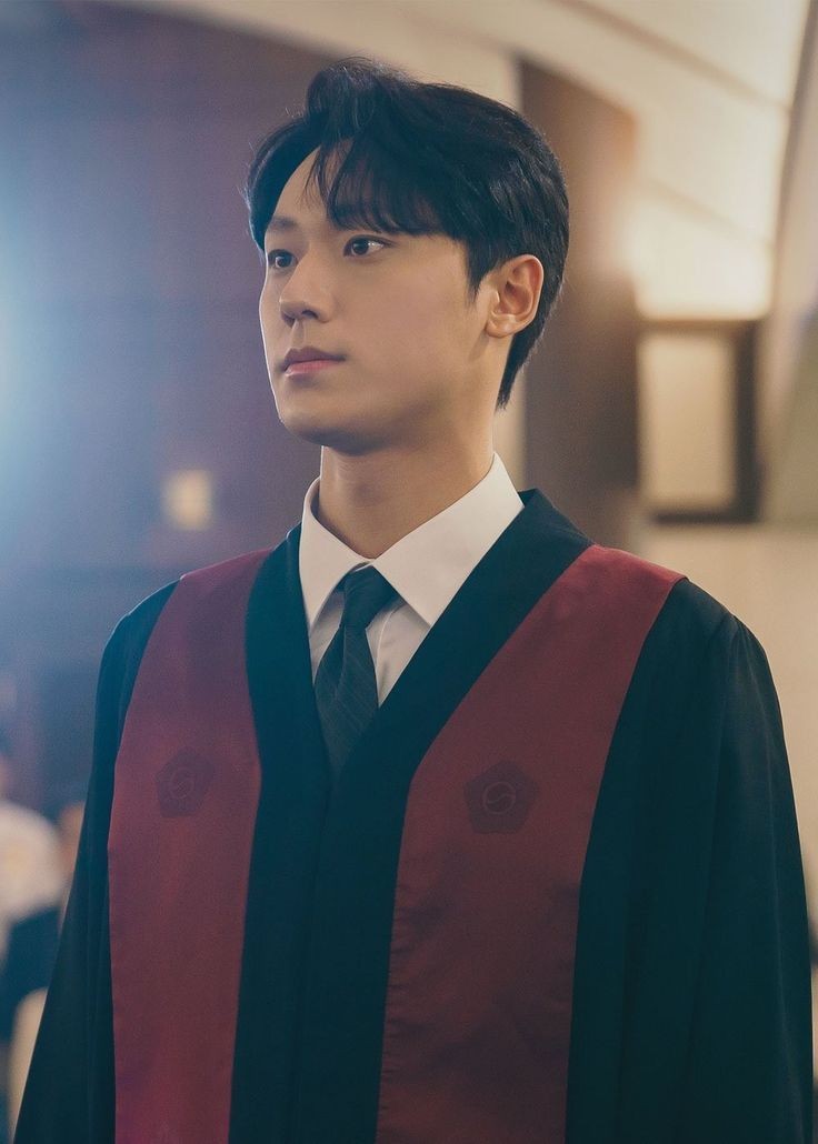 Dohyunsquad's tweet photo. Hoje é um dia de mistura de emoções, pois enquanto nos preparamos para nos despedir de você, estamos também cheios de orgulho e alegria por sua próxima jornada na Força Aérea. Sua dedicação, paixão e determinação sempre foram admiráveis, e estamos confiantes de que você levará https://t.co/6B9X0evMd3
