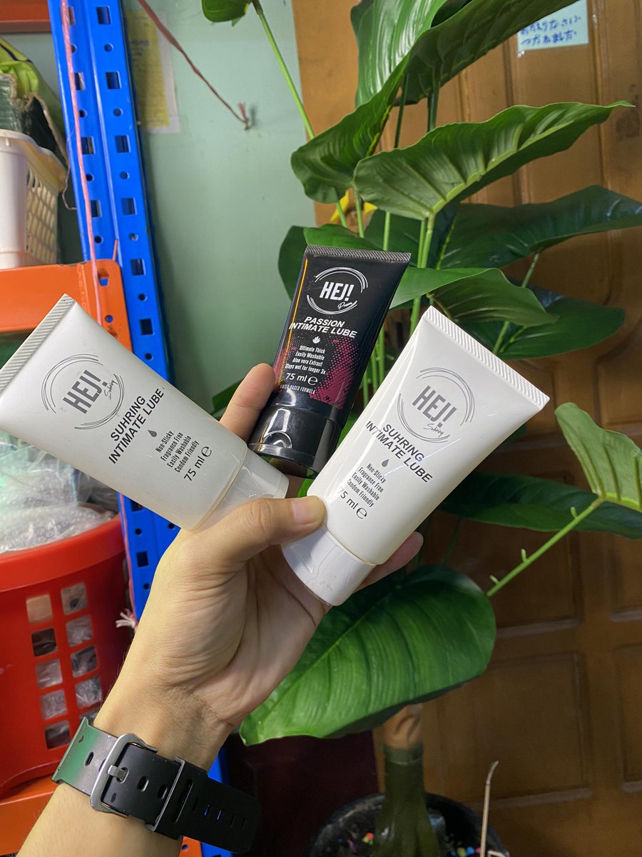 MinKaung3's tweet photo. 75 ml Water Base ဂျယ်ကို made in Thailand စစ်စစ်

အိတ်ဆောင် ခရီးဆ���ာင်အနေနဲ့သုံးမယ်ဆို

HEJ Gel ပါပဲဗျာ

ဟိုးအရင်ဈေးနဲ့ပဲ ရောင်းပေးတာနော်ဗျာ့
Expired date 2024

ပုံမှန် ဂျယ်ထက်ပိုကောင်းတာတော့ အာမခံပါတယ်။
မကောင်းတာ မရောင်းဘူး။

☎️09696603481Viber
☎️09799719114 https://t.co/Wqif1VTpzs