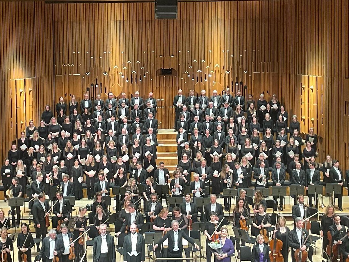 *Musical Director/Principal Conductor: applications due by 15 Sept 2023* @citylondonchoir is looking for a new MD/Principal Conductor, ideally starting in Sept 2024. For further details, including how to apply, visit shorturl.at/pzNY5