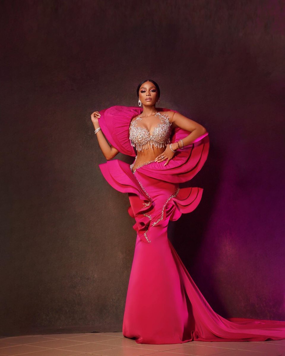 OnkaBaby1's tweet photo. The host 😍😍🔥🔥😩 Bonang!!!

She ATE 🔥😋

 #MissSA2023 https://t.co/c0Adjc7WxG