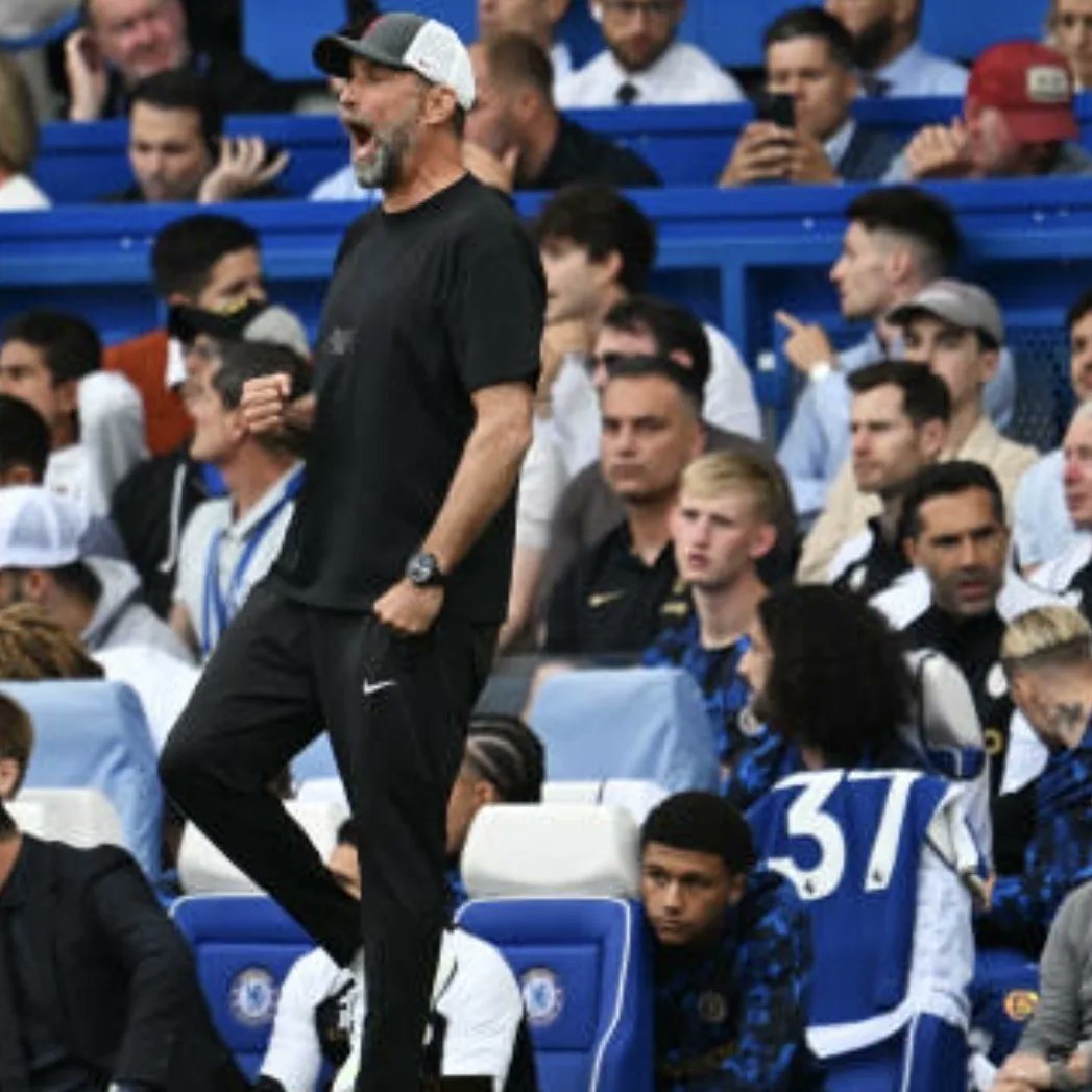 BEACHY ON CHELSEA BENCH VS LIVERPOOL 🔵🔴

Well done Eddie, who has made Chelsea FC Matchday Squad against Liverpool in their opening Premier League fixture!