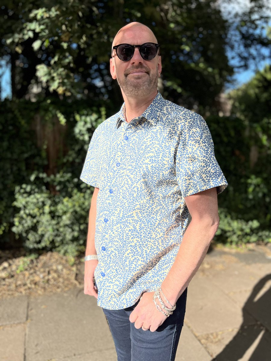 Found an table cloth my mum had made from an old #lauraashley remnant whilst clearing my dad’s house…liked the pattern so sewed myself a shirt!