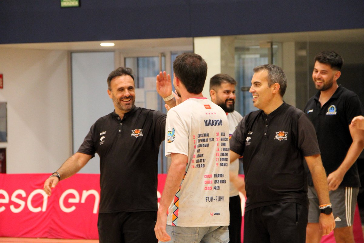 CDERevolution's tweet image. ¿Quién más quiere volver? Parece que fue ayer... ¡Qué bien nos lo pasamos con @bernirodriguez5 y su equipazo en The Embassy Training Center! Inolvidable 🙏🏽🔙