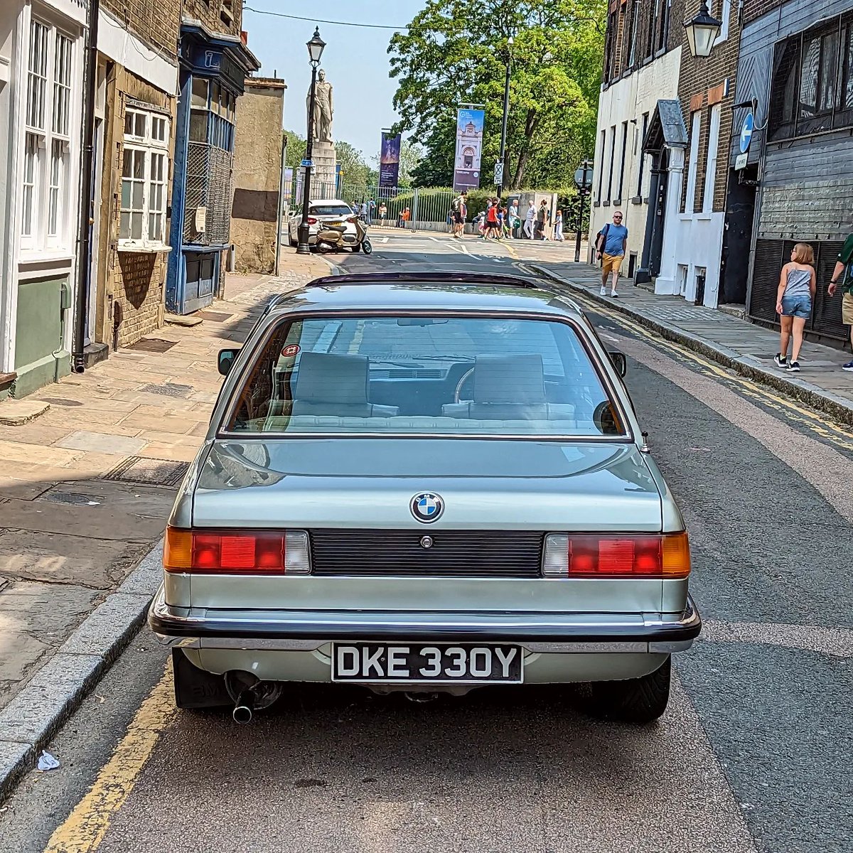 winnie_car's tweet photo. Lovely little 1982 E21 BMW 318 in Greenwich a few months ago. •🤗🤗🤗
.
.
#bmw #carstagram #v8 #americancars #oldisgoldcars #historicars #classiccarculture #americanclassiccar #classicmuscle #musclecarzone #americanmusclecars https://t.co/mlgQrIdwHB