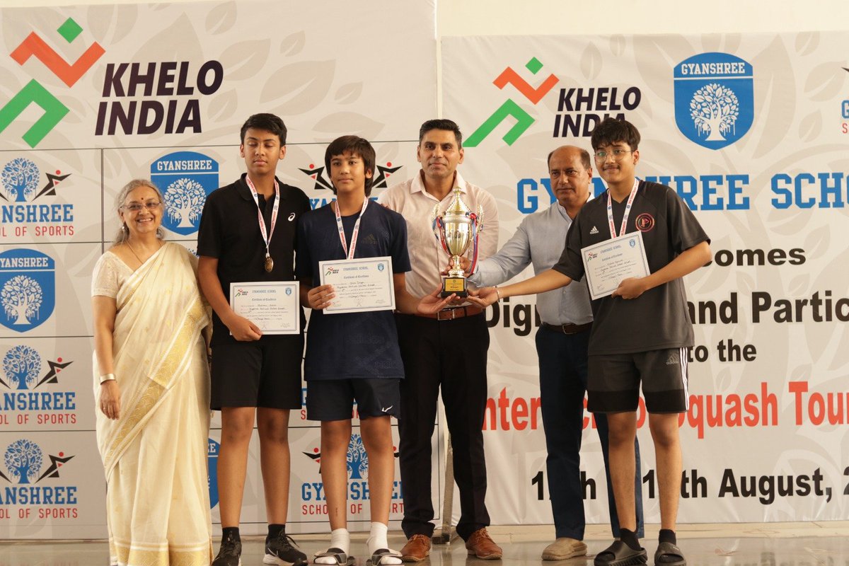 SchoolGyanshree's tweet photo. Gyanshree School,Noida hosted an Inter-School Squash Tournament on 12th and 13th August 2023. 27 prestigious schools from across India participated in the tournament.Trophies were given to the winners of the team events in the Under 9, Under 11, Under 13 and Under 15 categories https://t.co/iB3qTk8KDq