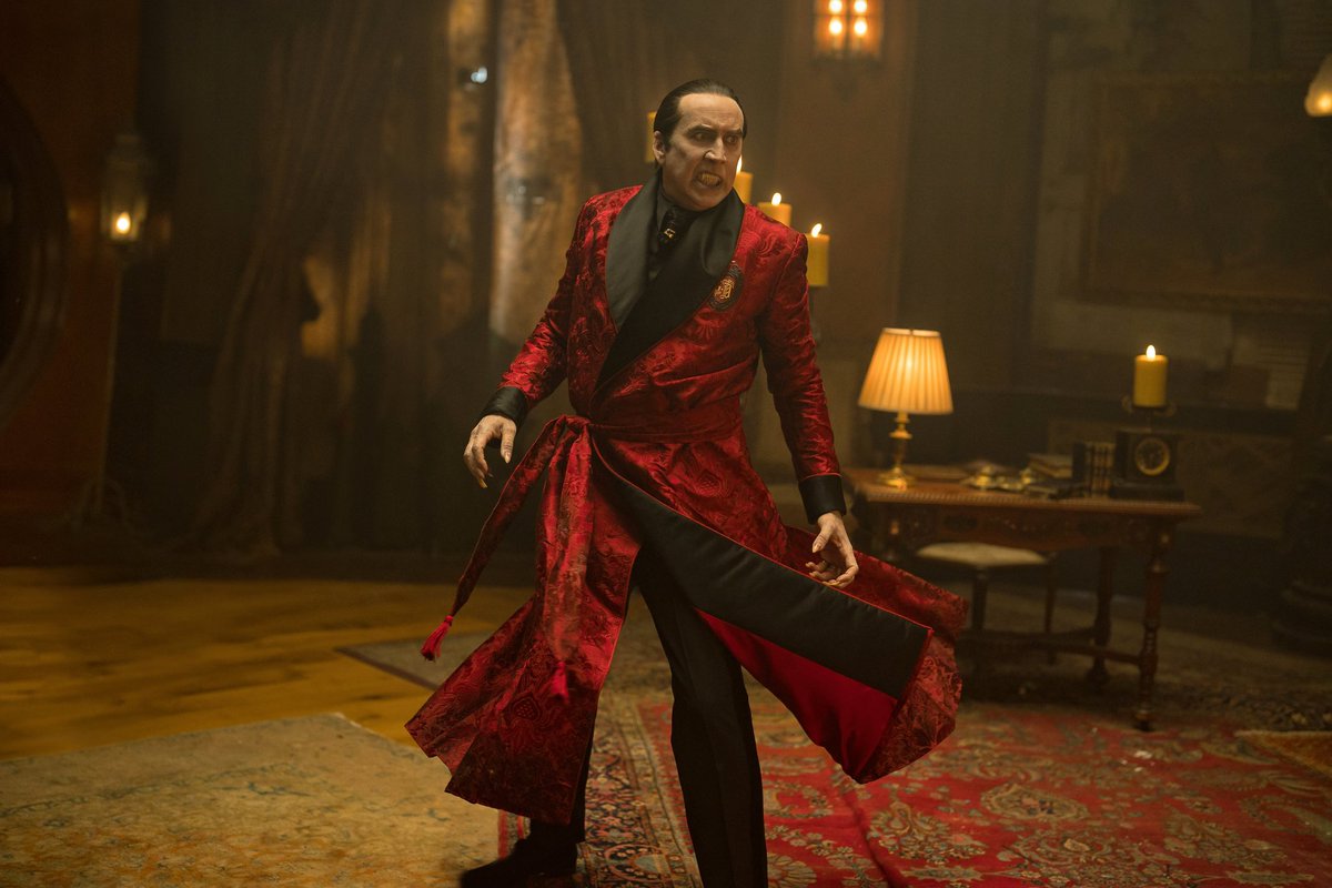 HollywoodHandle's tweet photo. Universal Pictures had 2 Dracula movies this year.

Both flopped. https://t.co/6PeMswRMUc
