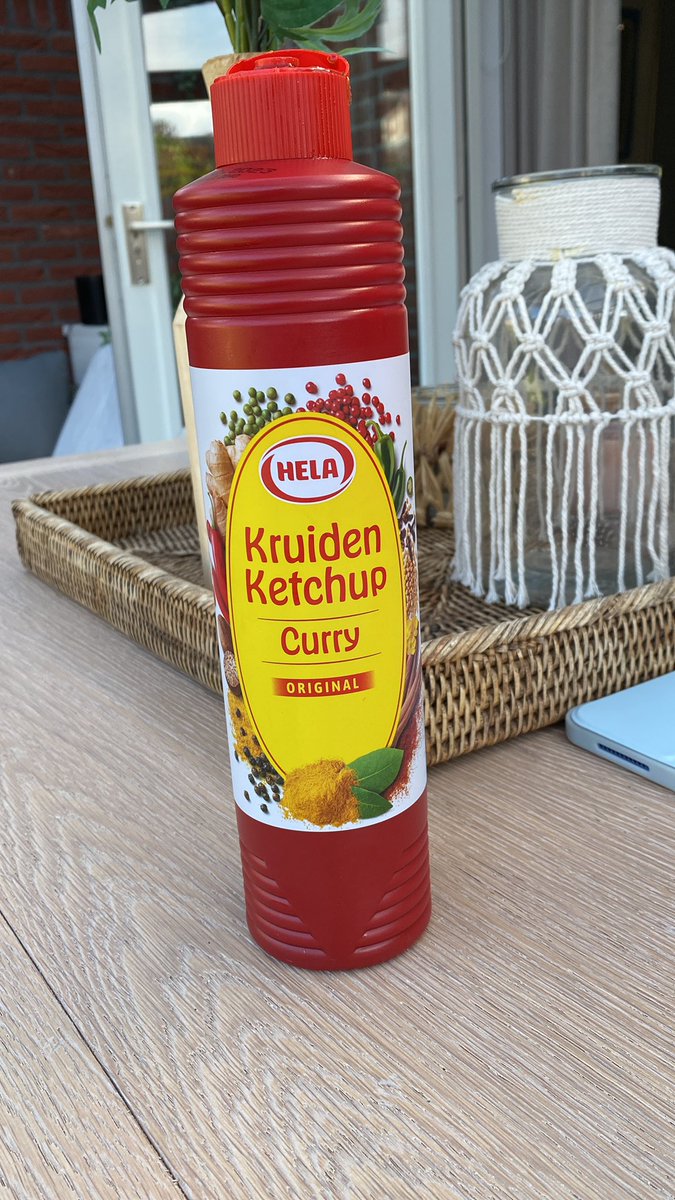 marcotitulaer's tweet photo. @Doc_Box Je hebt in ieder geval goede smaak https://t.co/LWEACRbNwj
