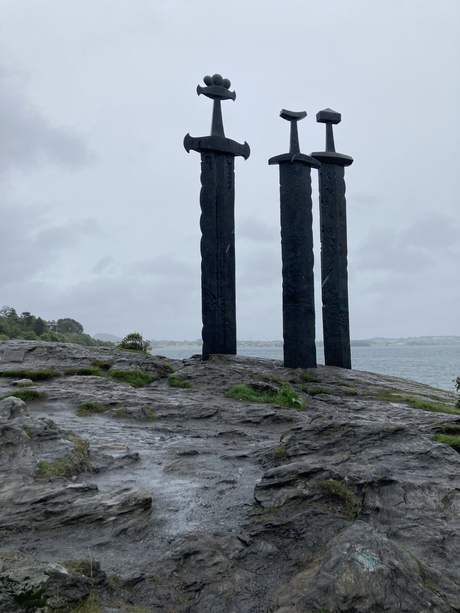 bvdv1977's tweet photo. #Stavanger - Rodne Fjord Cruise - Lysefjord - #Preikestolen - Sverd i fell https://t.co/zZkweIgAdP