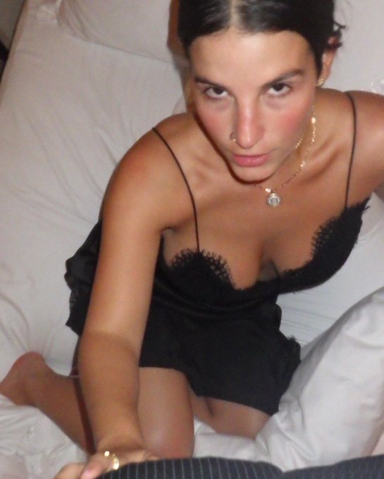 🐈 https://t.co/o7cWRzLZuu &hearts;️ https://t.co/kC5E4QQL90