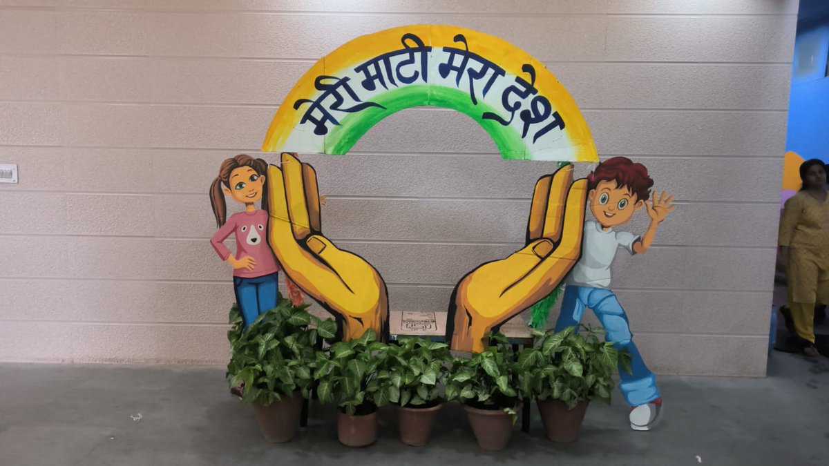 SchoolEduChd's tweet photo. #MeriMaatiMeraDesh
in @gmhs49
#fancydressToddlers
@gmsssdhanas
#facepainting
@SchoolEduChd
#Activity5
@PMOIndia
@EduMinOfIndia
@YASMinistry
@ianuragthakur
@MinOfCultureGoI
@chandigarh_admn
@PurvaGarg9
@HPSBRAR
@MCChandigarh
@ChandigarhCmc https://t.co/o7Jam6i1ii