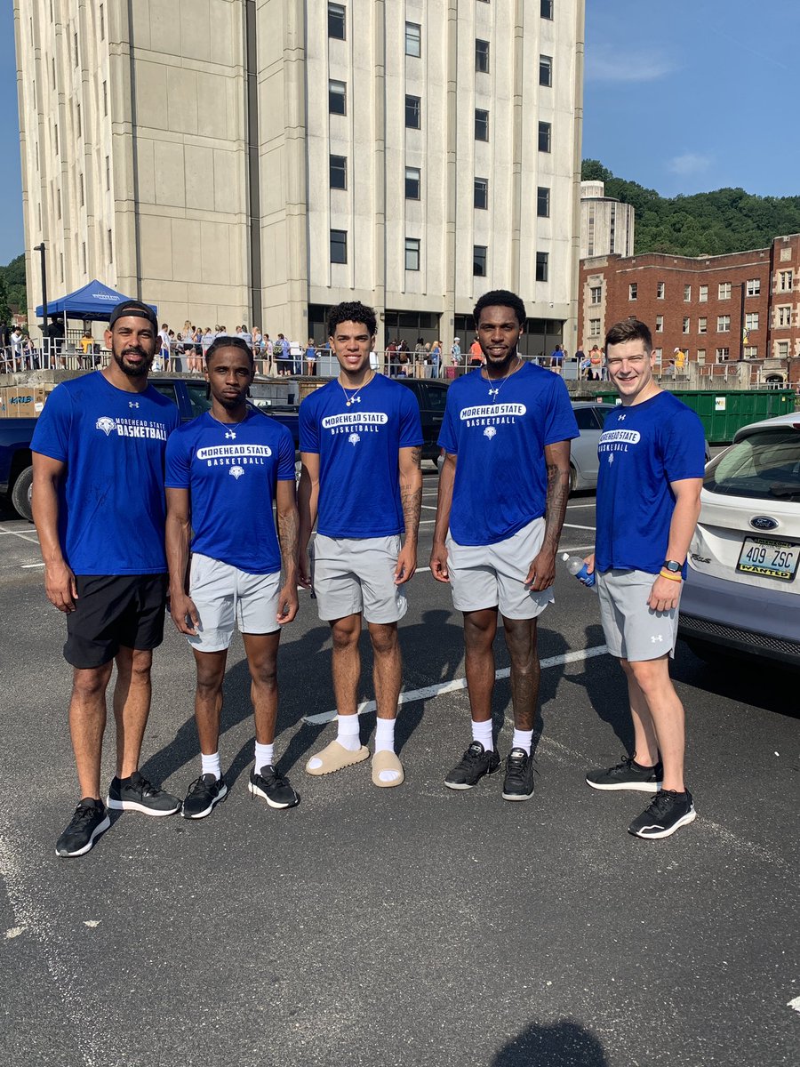 Move-In ✅ Welcome back to Morehead Eagles, we can’t wait to have you in Johnson Arena this year!! 🦅 #Family