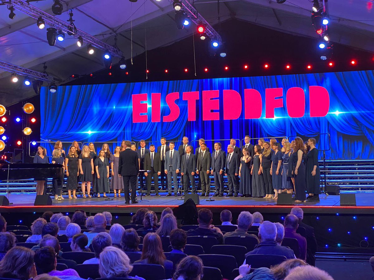 Côr Llundain tweet media