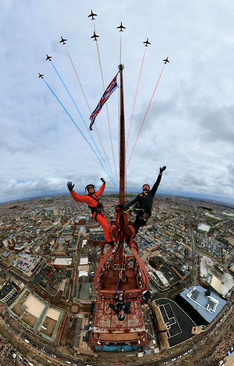 VisitBlackpool (@visitblackpool) on Twitter photo Smile and wave, boys!
Wing Commander Adam Collins, from the Red Arrows, along with height instructor Russ Edwards, saluted the world-famous aerial display team as they dangled from the Blackpool Tower's flagpole, positioned 518ft in the air.
#BlackpoolAirShow23 <a href="/rafredarrows/">Red Arrows</a> Smile and wave, boys!
Wing Commander Adam Collins, from the Red Arrows, along with height instructor Russ Edwards, saluted the world-famous aerial display team as they dangled from the Blackpool Tower's flagpole, positioned 518ft in the air.
#BlackpoolAirShow23 <a href="/rafredarrows/">Red Arrows</a>
