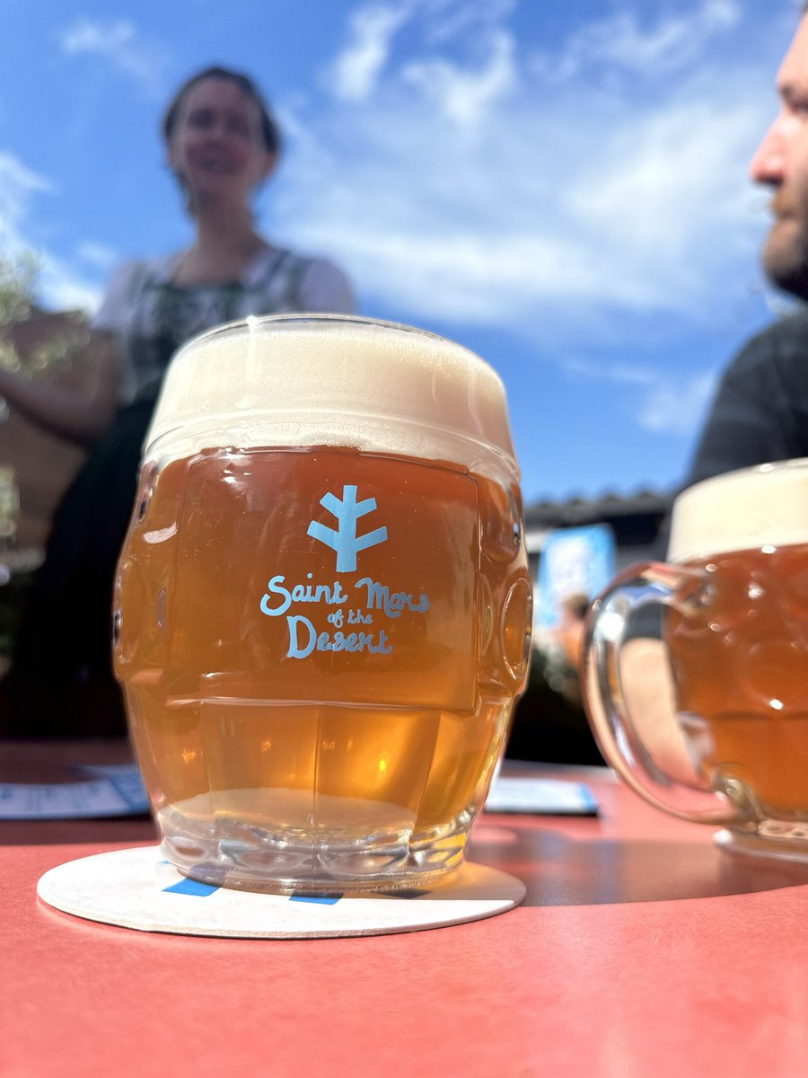 dayppos_soc's tweet photo. SMOD Fest is such a wholesome time, if you get the chance grab a ticket for next year @beerofsmod https://t.co/EsLksfECWn
