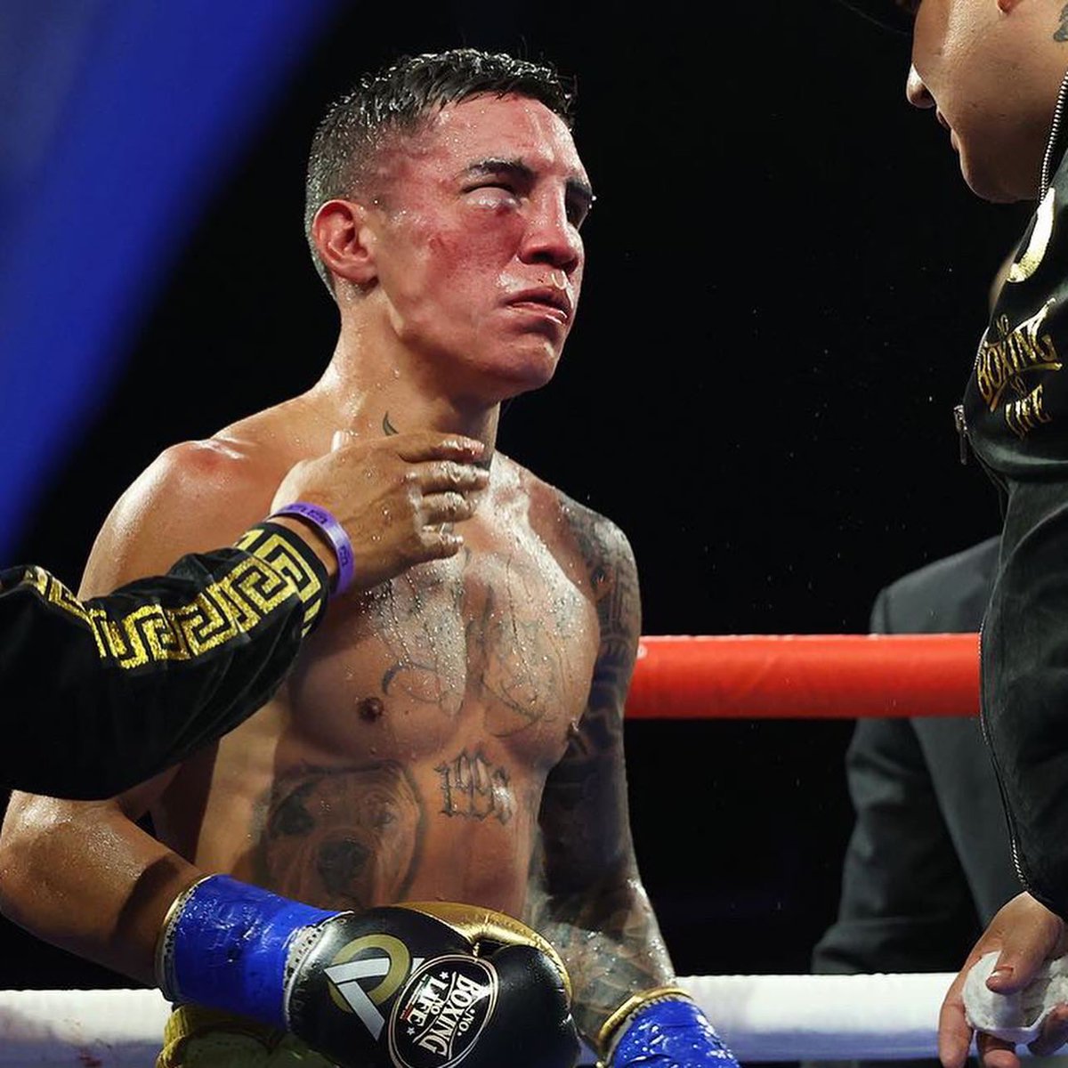 spiderdyor's tweet photo. Gracias a toda esa gente que está conmigo en las buenas y en las malas, hice mi mayor esfuerzo para ganar pero no fue suficiente. Felicidades Vaquero Navarrete. 
Gracias a mi esquina, regresaremos #TeamValdez @caneloteam @elluislamadrid @toprank 
#PuroNogales 
#NoBoxingNoLife https://t.co/Ruw9OO6j4u