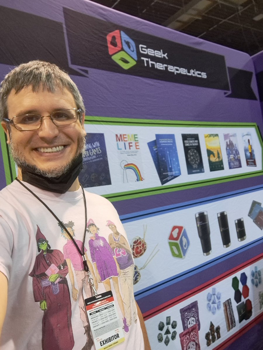 Final day of @fanexpochicago with @geektherapeutics! Hope everyone is having a good show! Come by 1419 if you want to say hi and learn about some Geek Therapeutics! @sugargamers #geektherapeutics #SugarGamers #fanexpochicago #fanexpo