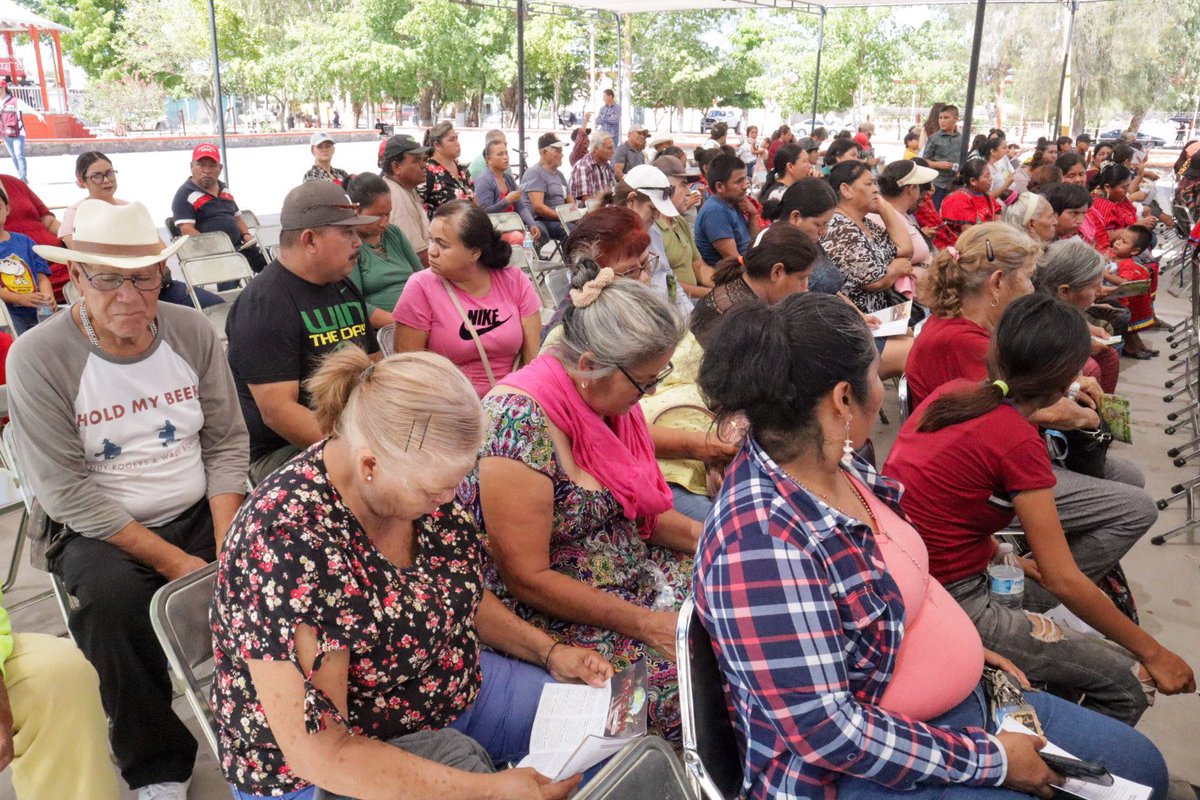 MorenaenSonora's tweet photo. ¡Damos inicio al primer tema del día!

Comenzamos las jornadas del #ProyectoDeNación2024 con el tema “Campo y Autosuficiencia Alimenticia”

Les recordamos que todas y todos podremos participar desde las 9am y hasta la 1pm. https://t.co/AvK2iy5nTA