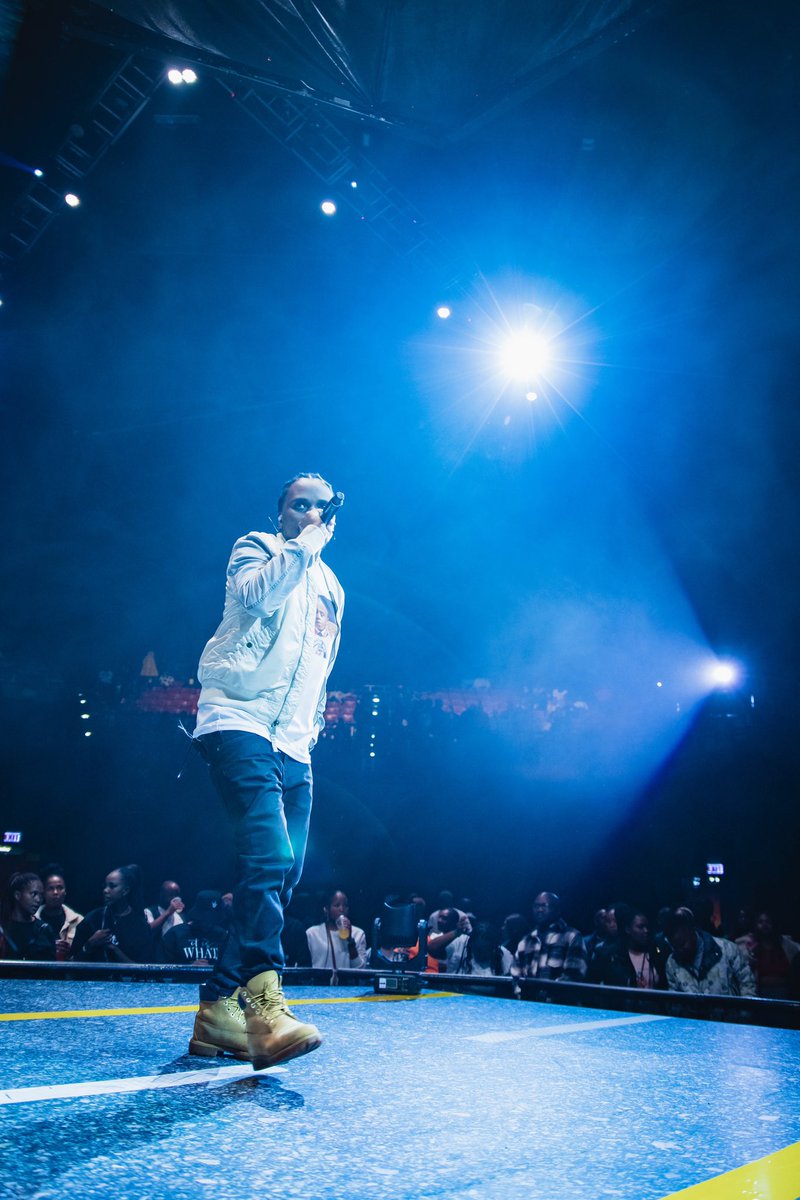 ginger_trill's tweet photo. Todayโs colossal hangover is sponsored by @KwestaDaKAR & the good folks from #The16thBAR production team! Fun was had, history was made, a night I will never forget! You did it DaKar, thank you so much for letting me be a part a legendary moment in SA Hip Hop!
๐ธ: @Ntikoo https://t.co/Onn3ttV1Pb