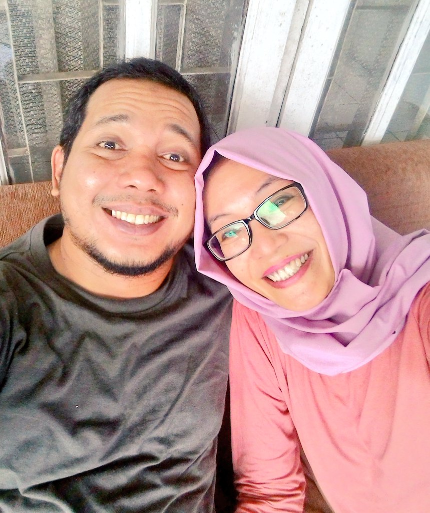 Happy B'Day istri aku <a href="/Lili_Riza/">ℓiℓi Riza 🇮🇩🇮🇩</a> . Bahagia teruss, sehat teruss dan selalu sayang sama aku ya sayang. I love you 😘😘😘