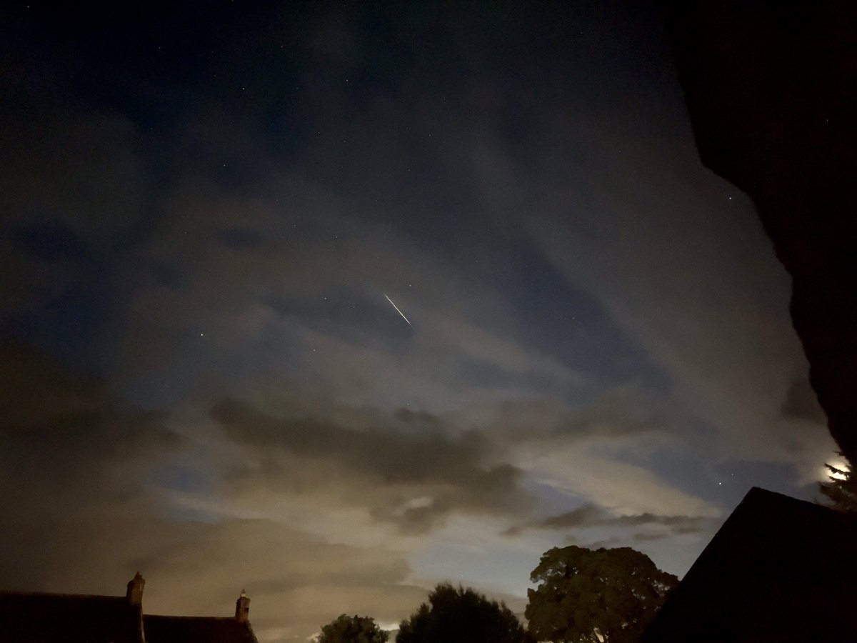 sfarq11's tweet photo. Perseids over North Yorkshire and an amazing night sky #PerseidsMeteorShower #shootingstars #stargazing #nightsky @NightSky @nightskynetwork https://t.co/rYLnvOgkN5