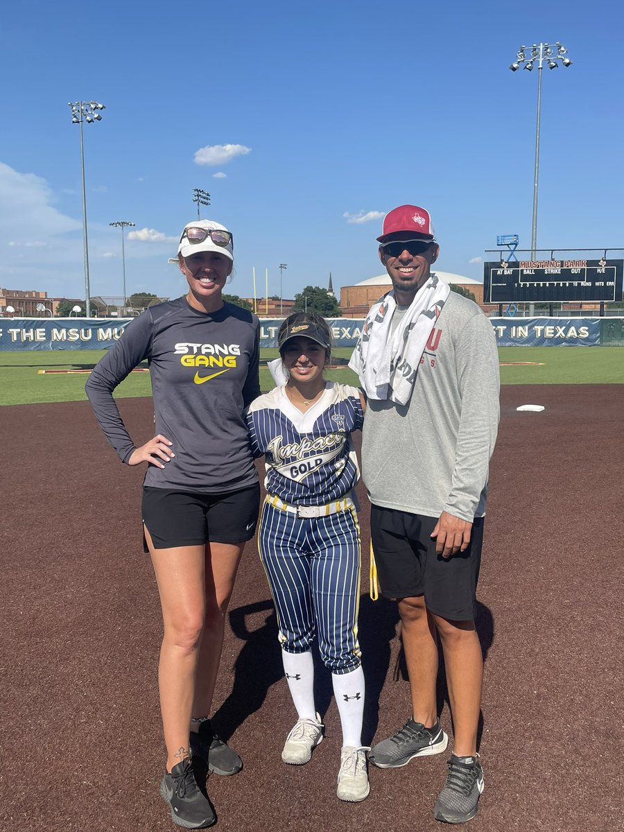 18uTXGloryntx's tweet photo. Austyn Marriage - 2025 - CATCHER, UT
Maya Pardue - 2025 - CF, 2B
~ Attended MSU camp #stanggang
Holly Mahan - 2025 - CATCHER, UT
~ Attended Weatherford college camp
These girls are ready for the next level!
#impactgoldorg #msusoftball #weatherfordcollegesoftball https://t.co/AokwP8quyV