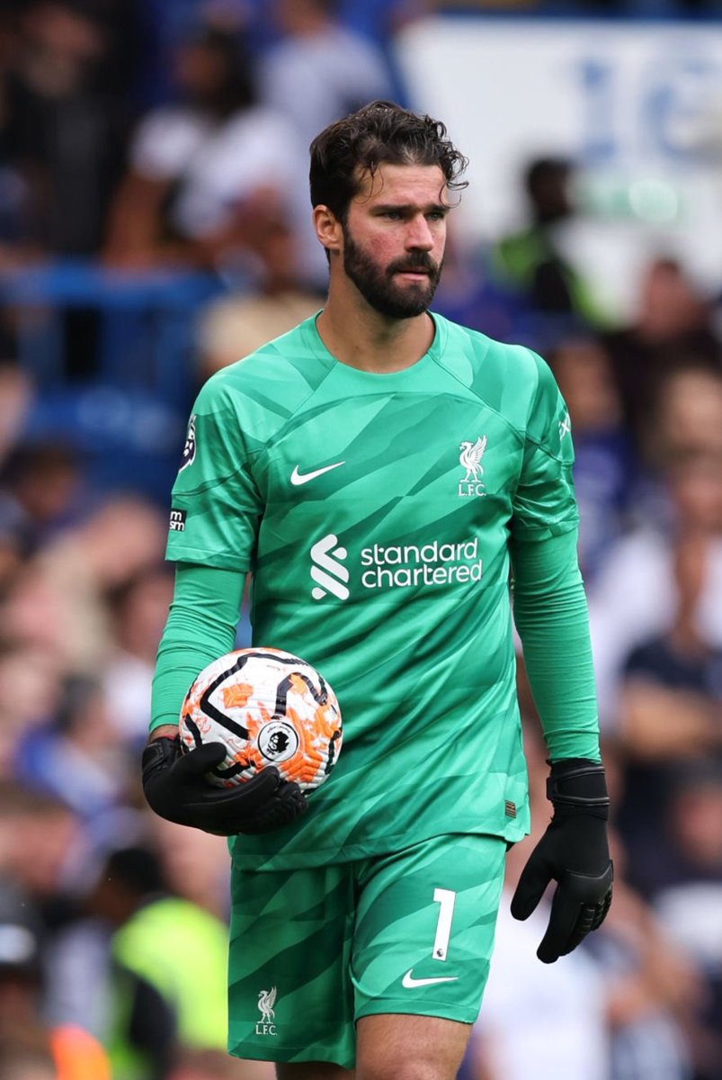 Alisson Becker appreciation tweet for saving us big time to get a point today. 🇧🇷 🧤