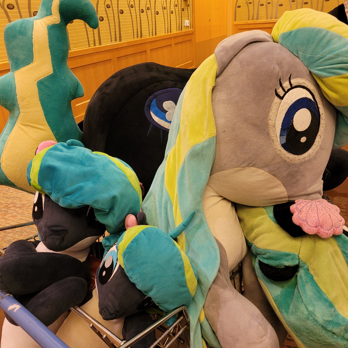 I'll give you ONE guess who's pushing this collection around <a href="/EverfreeNW/">Everfree Northwest</a>!