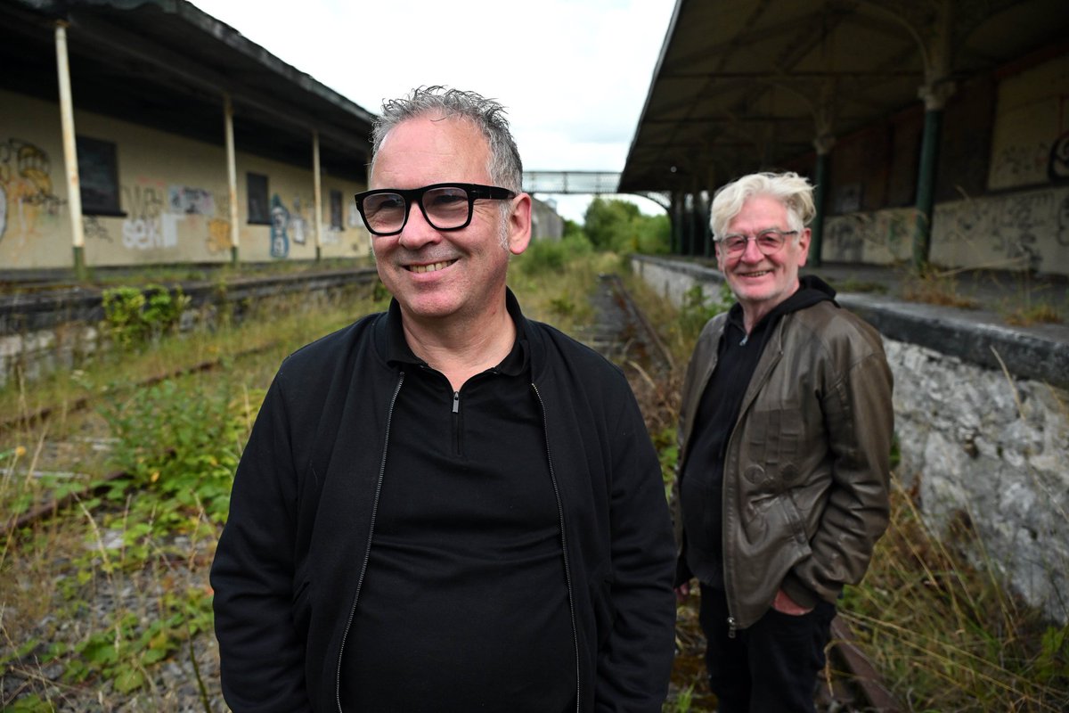 sawdoctors's tweet photo. The Saw Doctors will announce a couple of new concert dates in the morning …..at 8am.

Photo of Leo and Davy @ Tuam Railway Station by Ray Ryan https://t.co/oxLPLLZBOg