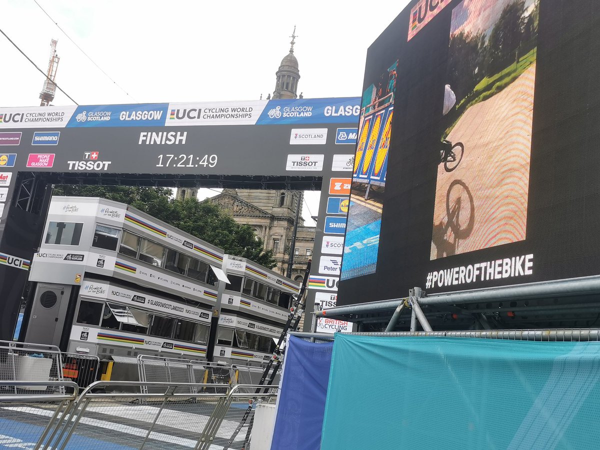 NikProwse's tweet photo. There's a real buzz in Glasgow for the last day of the UCI World Championships. Loving the atmos! 
#PeopleMakeGlasgow
#cycling
#UCIWorldChampionships
@CyclingWorlds https://t.co/ugRWuBD61w