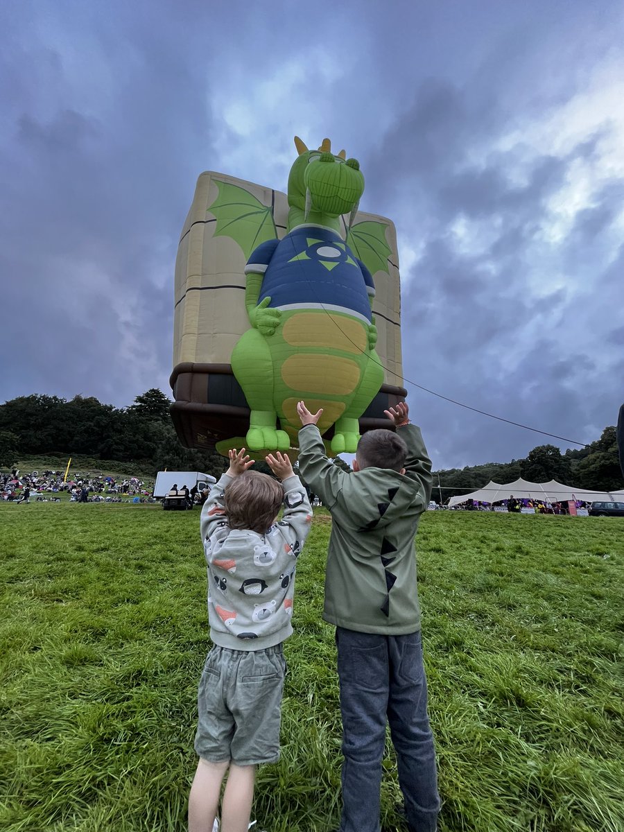 JoeWilly82's tweet photo. Cracking weekend at the @bristolballoon fiesta despite the bad weather https://t.co/VULj6fwWNY
