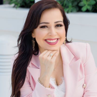 MichellPeignand's tweet photo. #NewProfilePic https://t.co/7iEKQiRbga