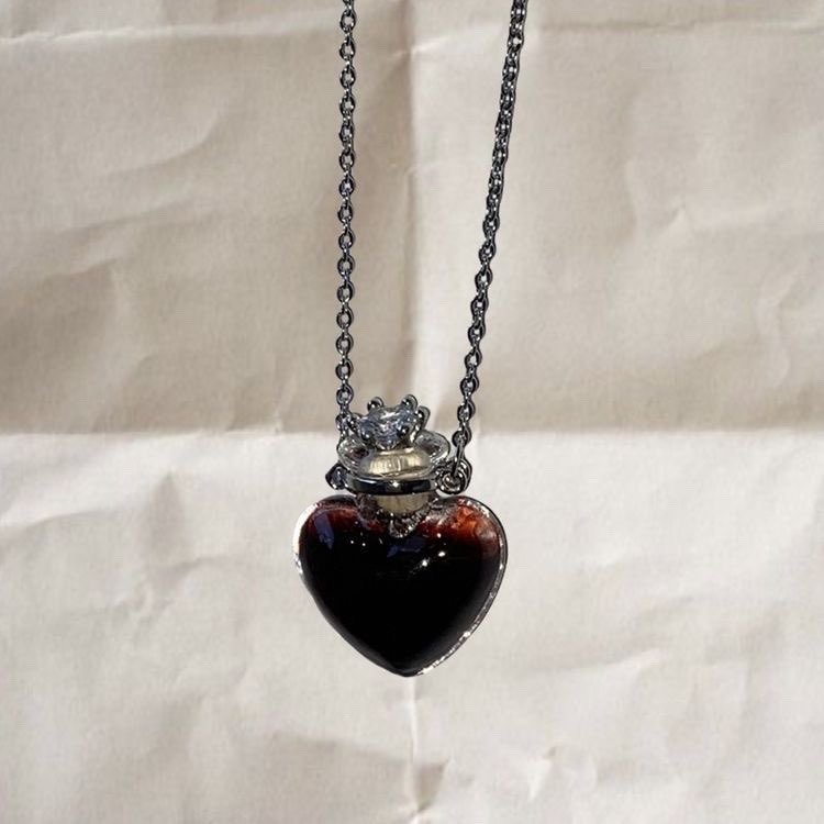 Mini Glass Bottle Potion Vial Pendant Necklace--Fake Blood/Salt/Saffron--WICCAN  | eBay